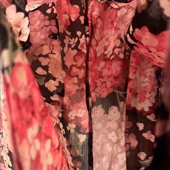 H&M Black and Red Relaxed Tie Front Blouse - Picture 10 of 15